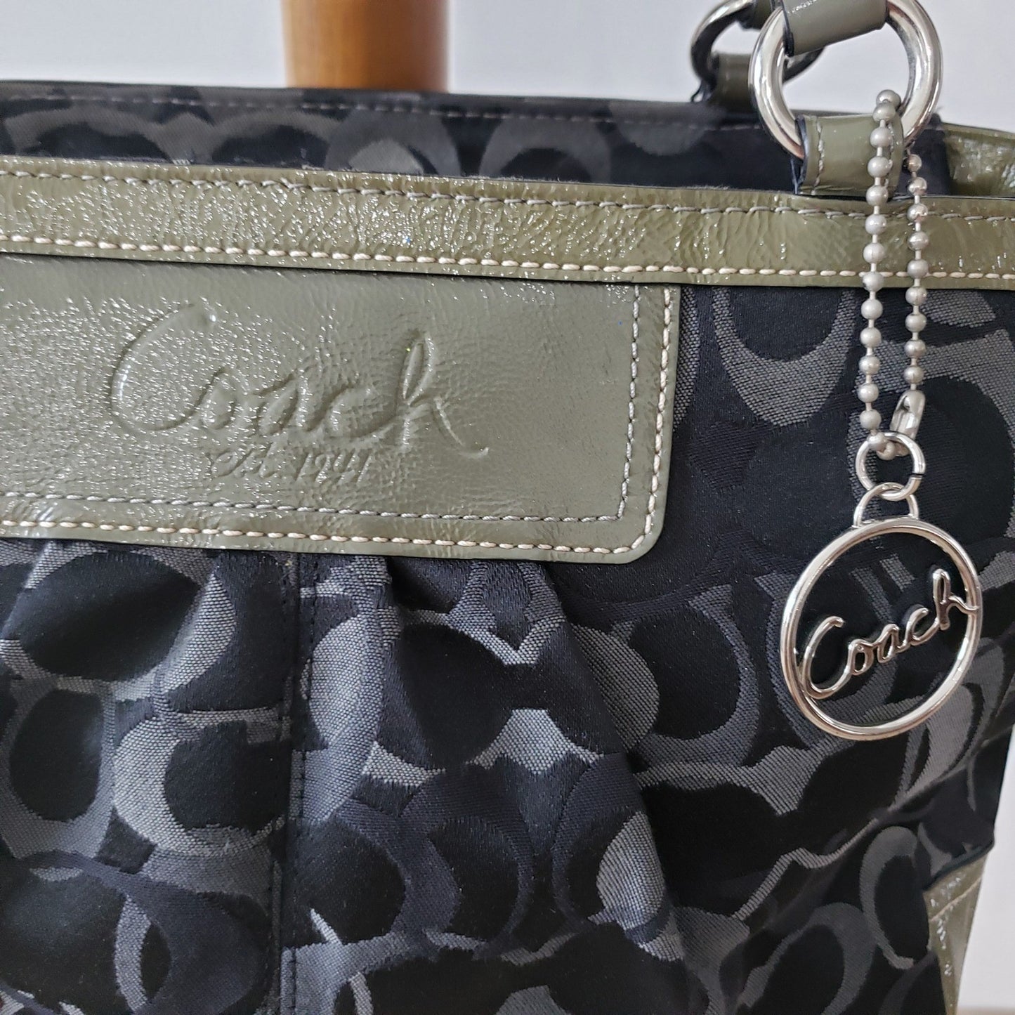 Coach Optic Leather Tote Bag Black Olive Green Everyday Work Carryall14