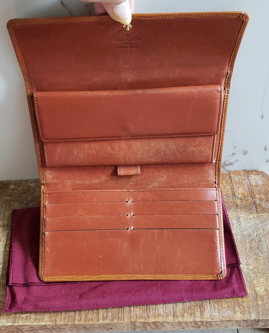 Louis Vuitton Epi Leather Wallet Brown French Flap Clutch VTG Spain LV with Dust9