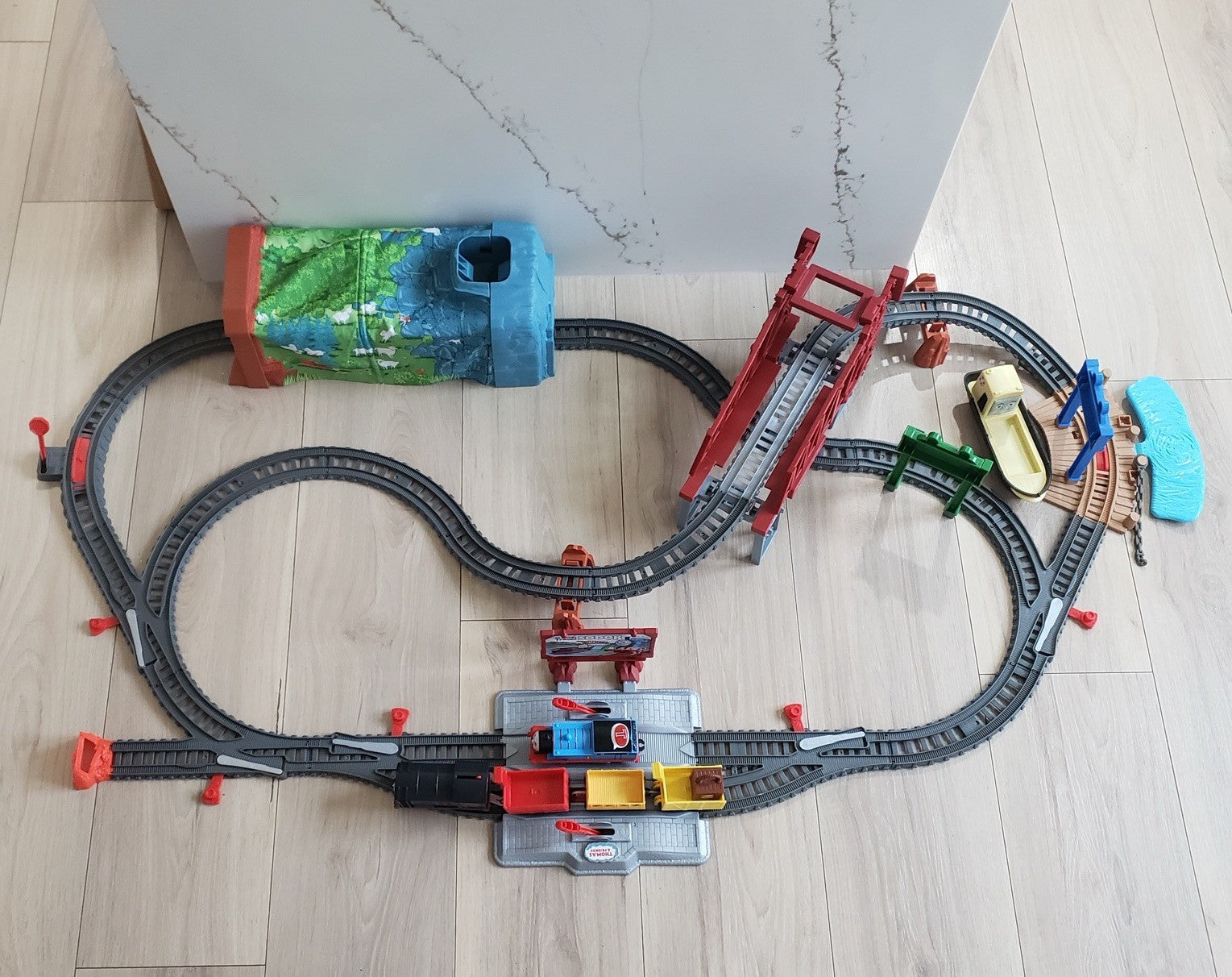 Thomas Friends Train Set Talking Thomas Engine Sounds Complete Track Toy1
