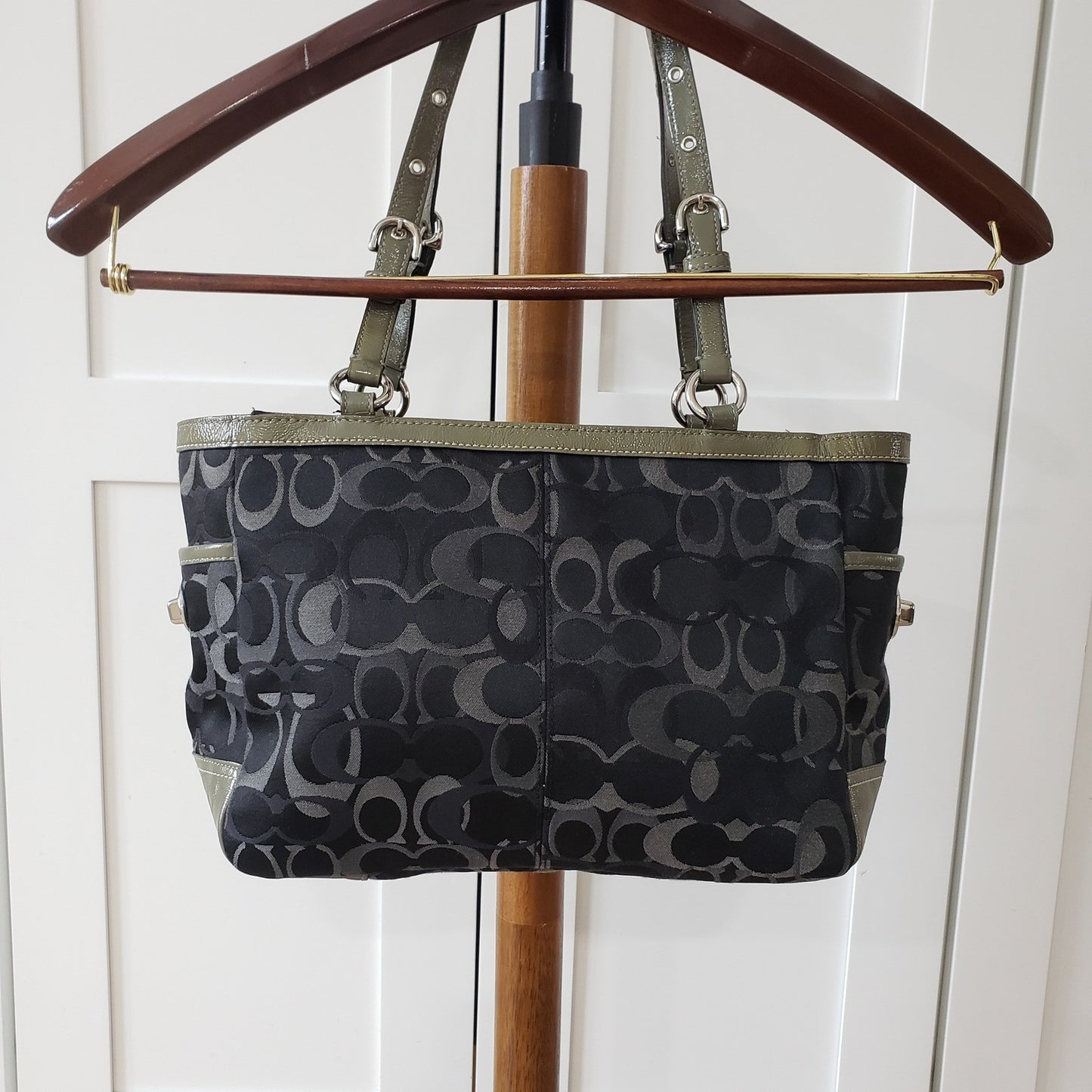 Coach Optic Leather Tote Bag Black Olive Green Everyday Work Carryall1
