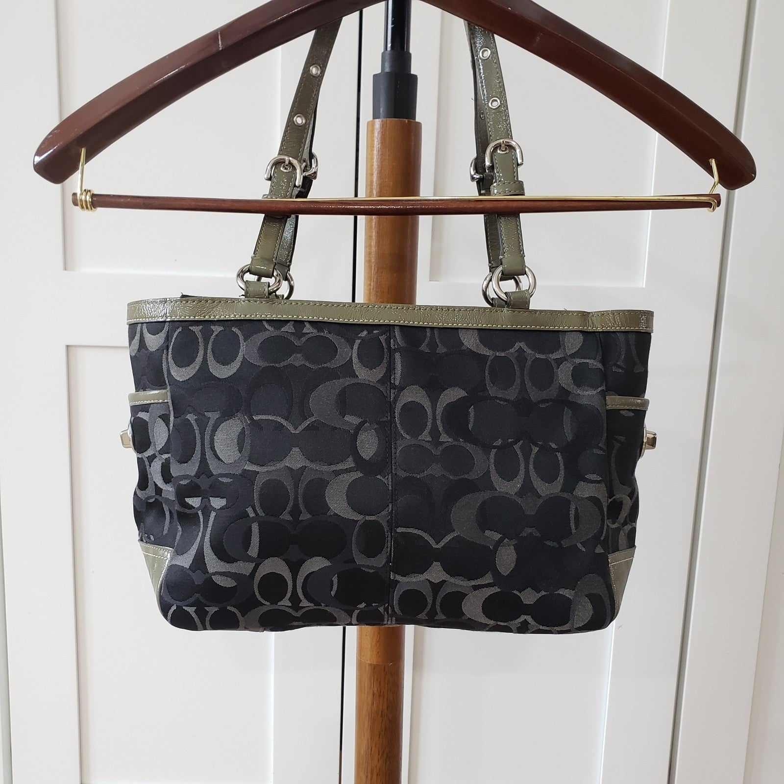 Coach Optic Leather Tote Bag Black Olive Green Everyday Work Carryall1