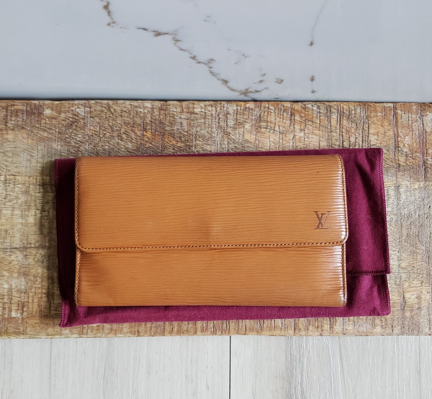 Louis Vuitton Epi Leather Wallet Brown French Flap Clutch VTG Spain LV with Dust1