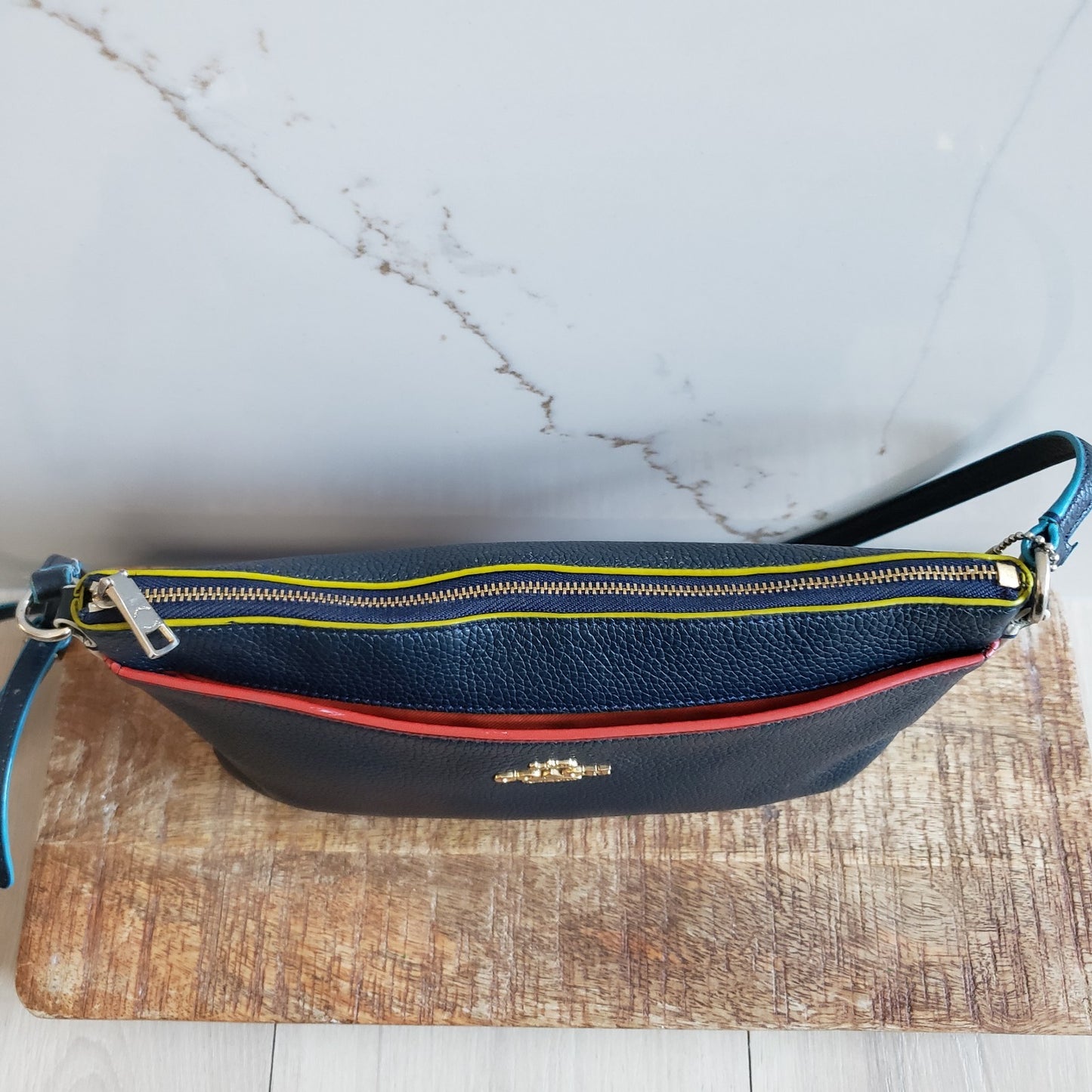 Coach Crossbody Bag Tricolor Navy Red Leather Journal3