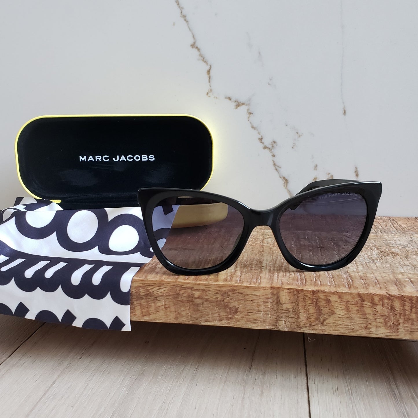 Marc Jacobs Sunglasses Womens Black Square Cat 3 Lens 506FS0