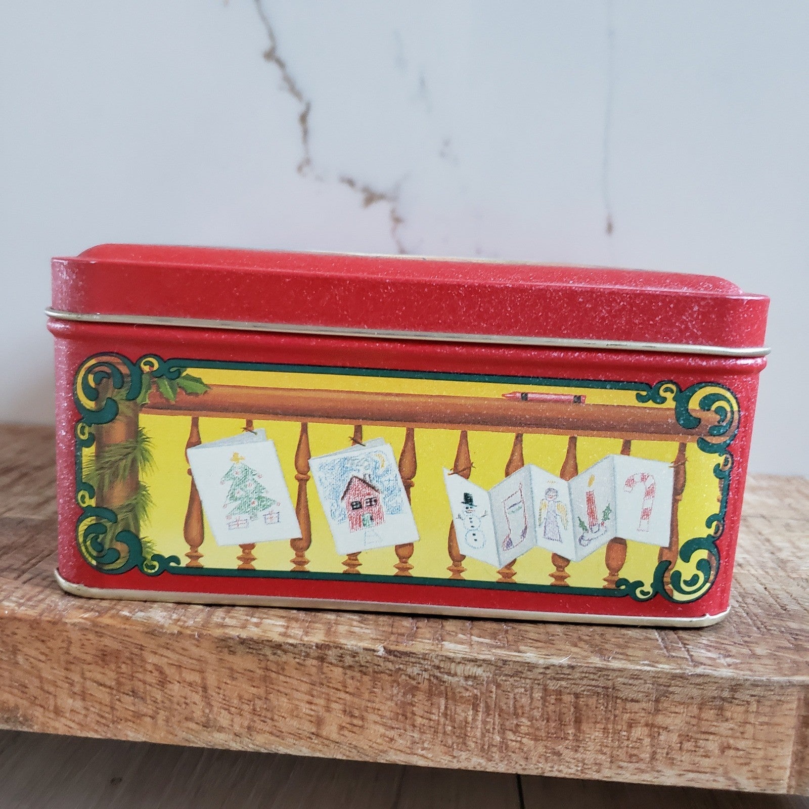 Crayola Collectible Tin Box Vintage 1992 Holiday Wishes Binney Smith USA Crayons6